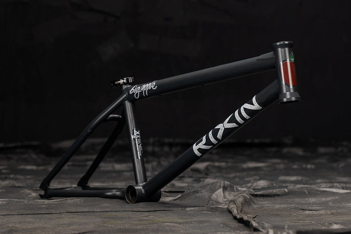 Rixin Billy Perry Big Apple Frame