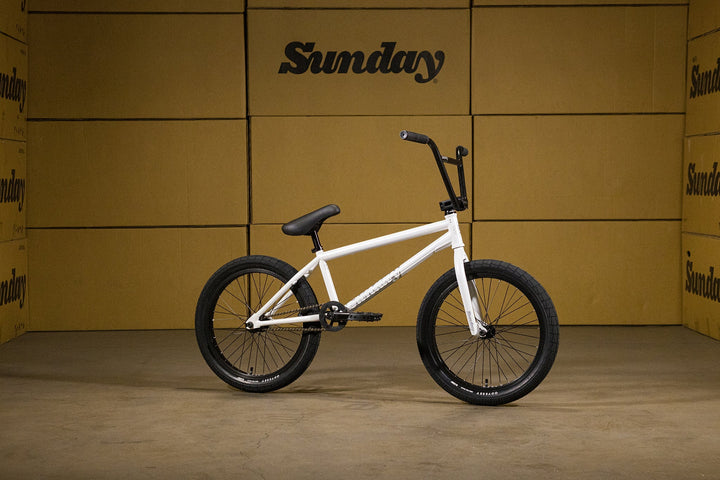 Sunday EX Bike - Julian Arteaga - 2027